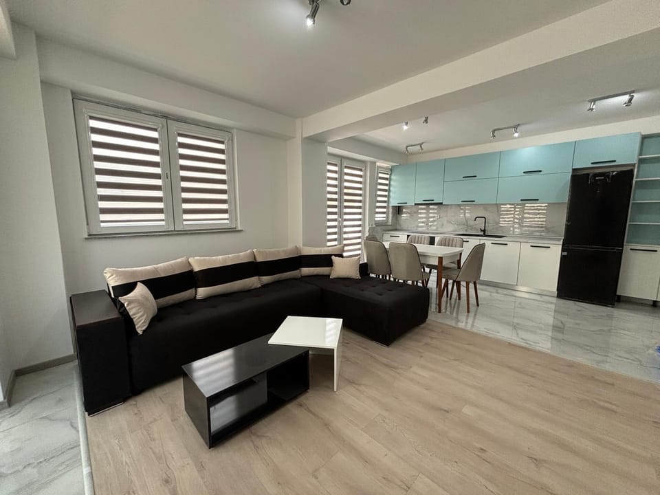 Kitchen or kitchenette, Living room, Seating area, oven, stove