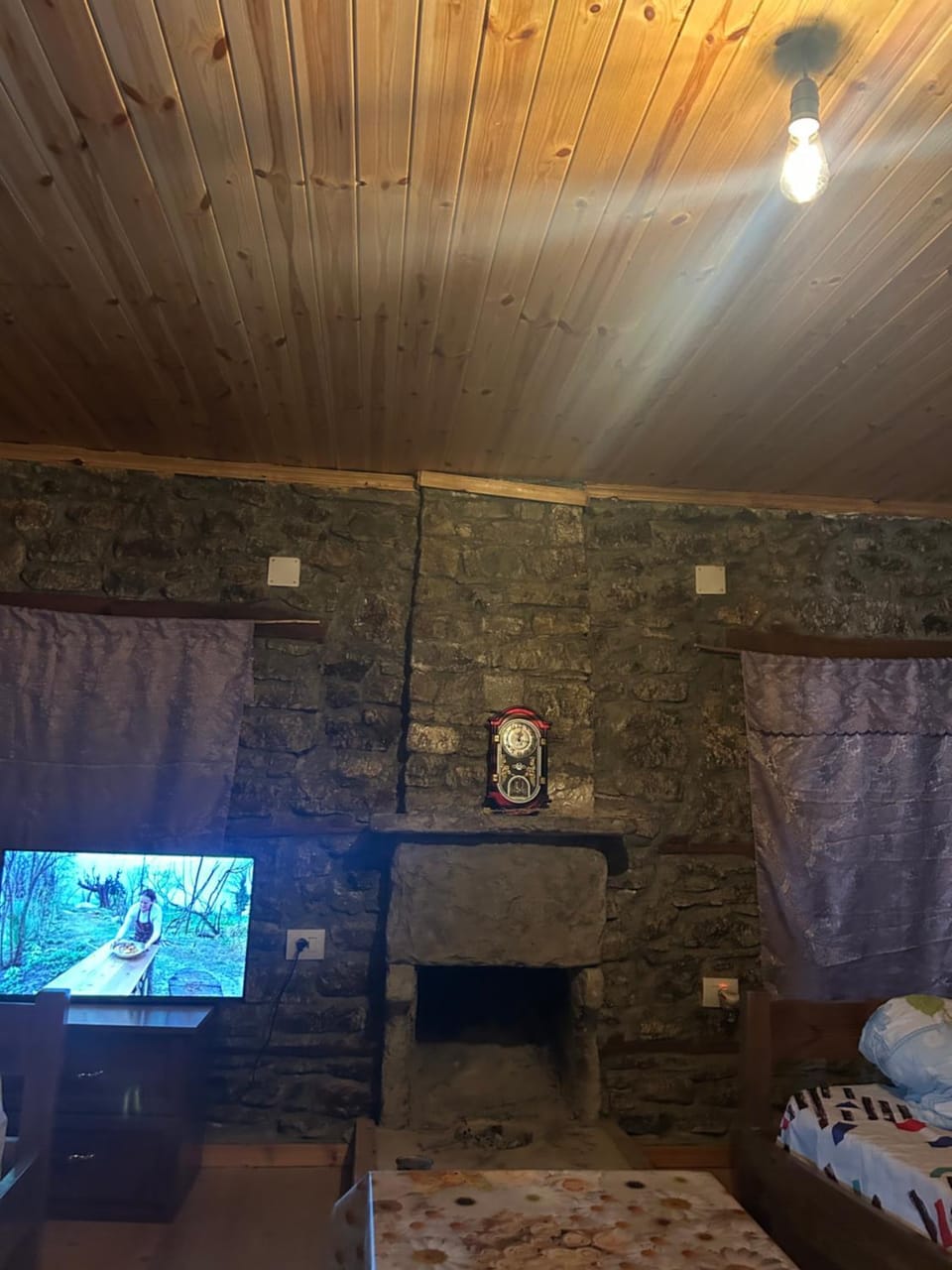 Vila Jani Stone House Fireplace near Përmet Quiet Nature Stay Bed and Breakfast in North Macedonia