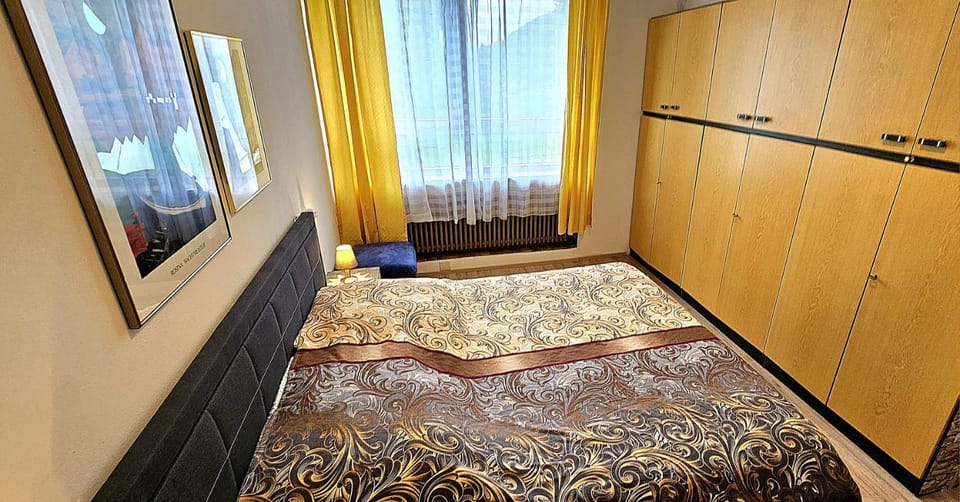 Bed, Bedroom, wardrobe