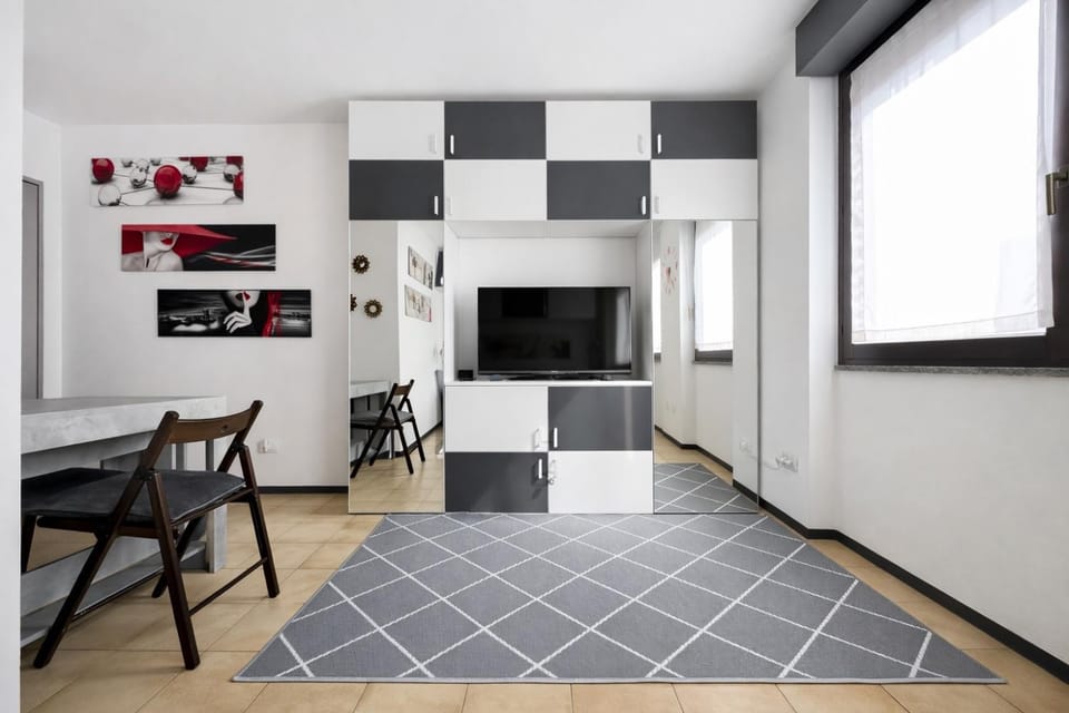 Bella Vita Stays Cozy Apartment in Sondrio