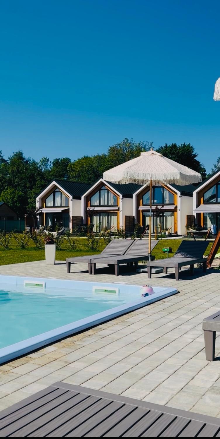 Property building, Swimming pool
