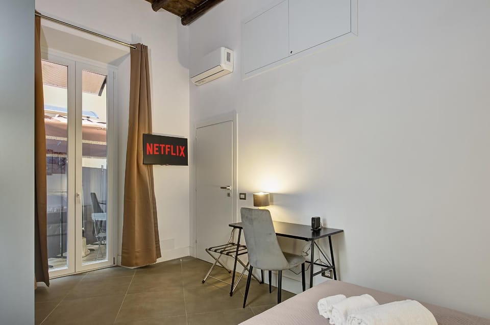 TV and multimedia, Bedroom, air conditioner