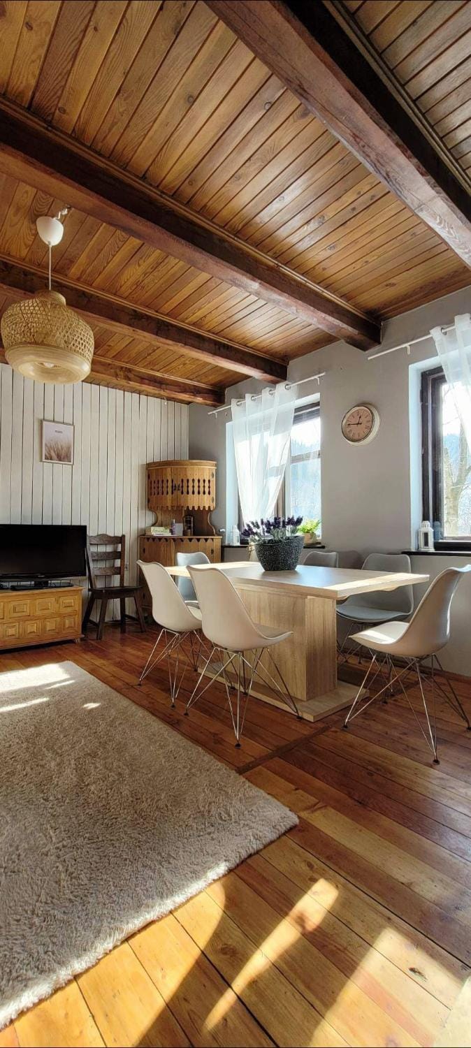 Living room, Dining area