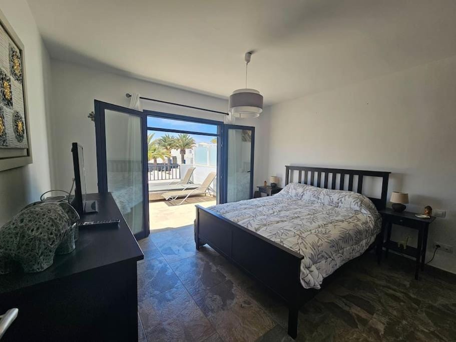 Luna Azul Apartment in Playa Blanca