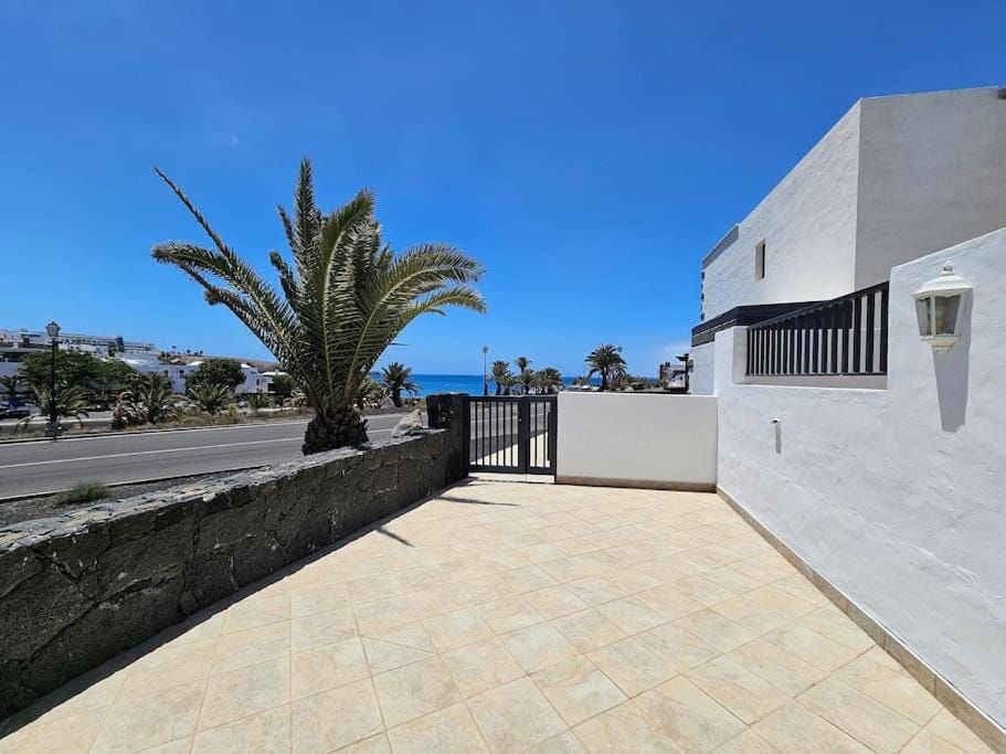 Luna Azul Apartment in Playa Blanca