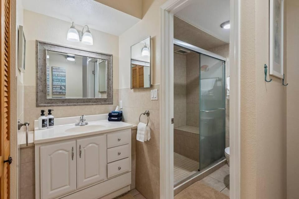Kihei Akahi C308- Perfectly located South Kihei condo, walk to the beach Apartment in Wailea