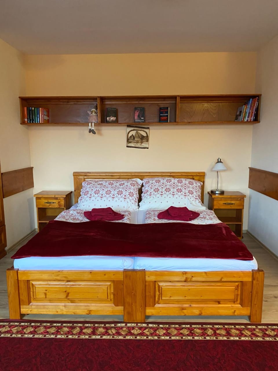 Bed, Library