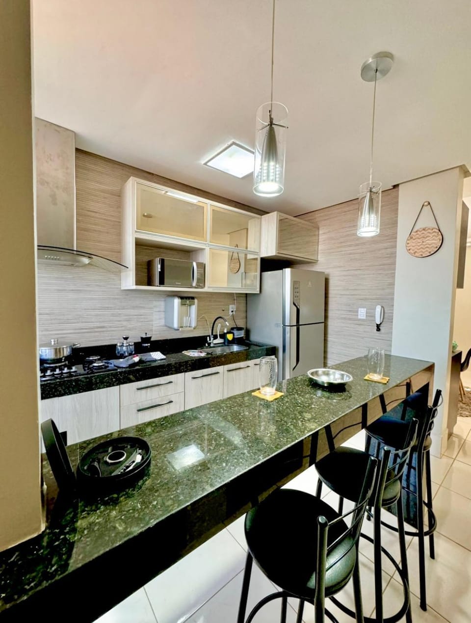 Kitchen or kitchenette, Dining area, stove
