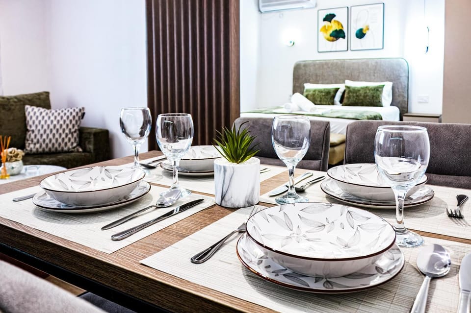 Living room, Photo of the whole room, Seating area, Dining area, air conditioner