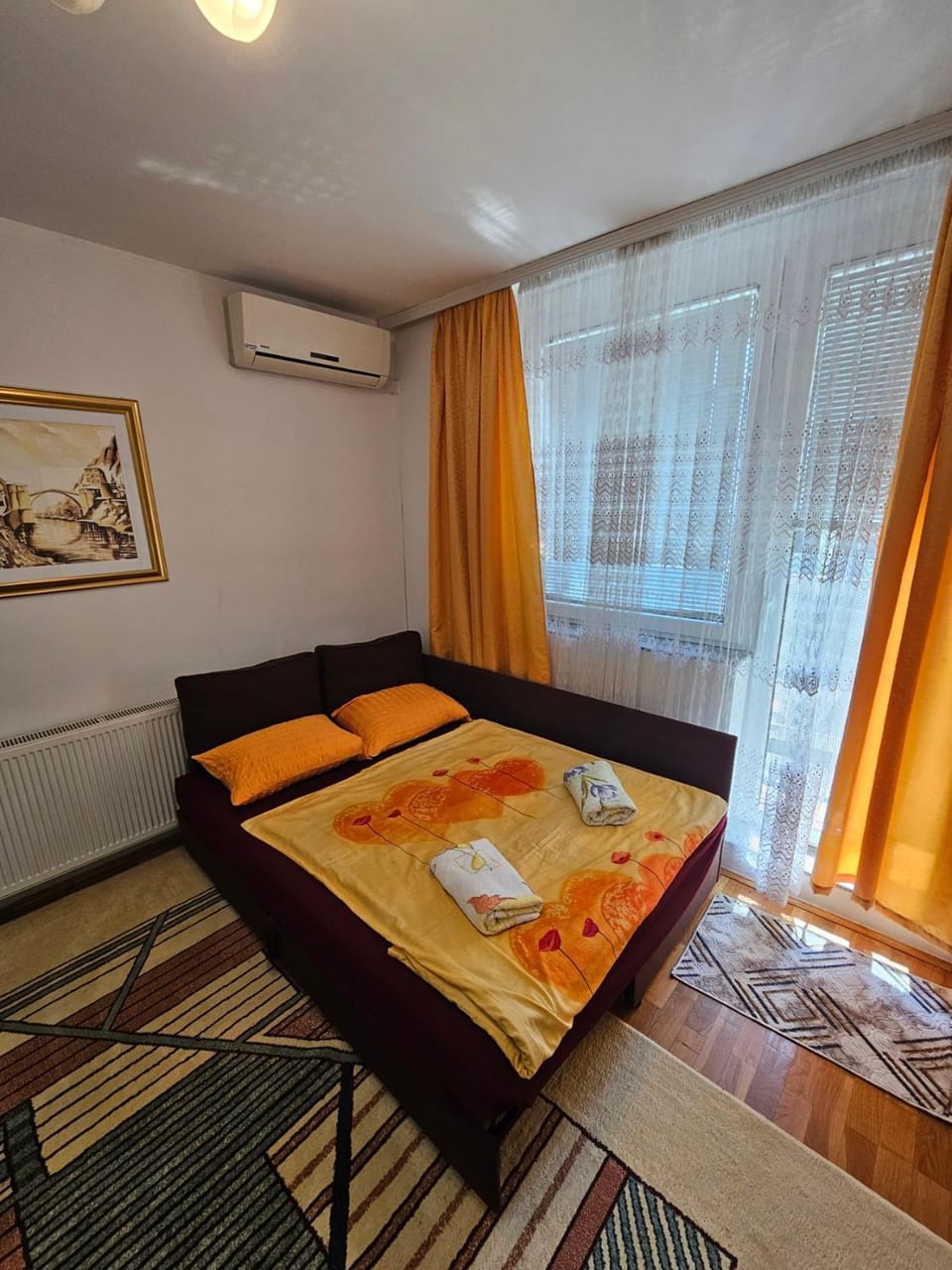 Bed, Bedroom, air conditioner