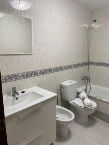 o piso de loli e manolo Apartment in Santiago de Compostela