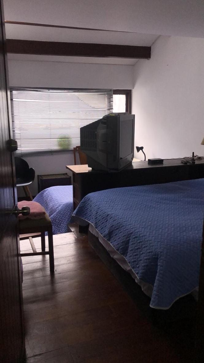 Habitación en Chicó Reservado 13a 98 Bed and Breakfast in Bogota