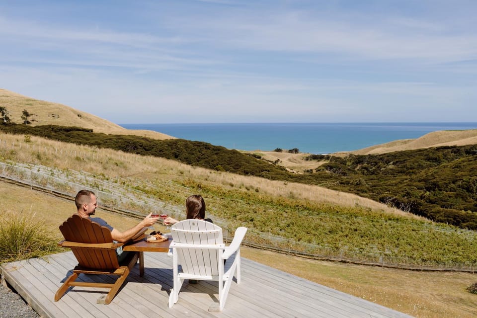 Barrique Studio with Sauna at Barrelled Wines Raglan Apartment in Raglan