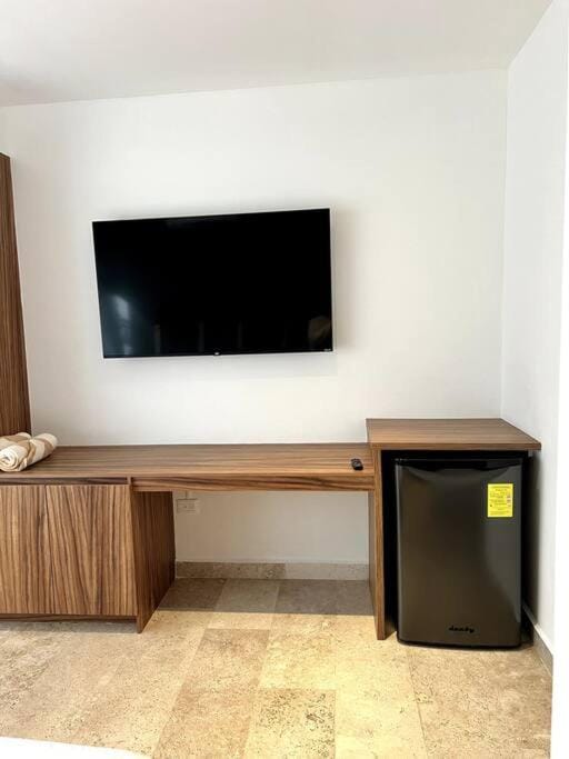 Room Rental Super Comfortable with Office Space! Apartment in Tulum