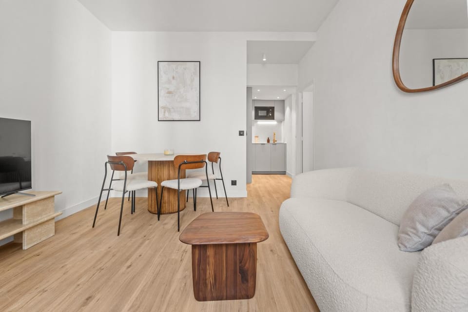 TV and multimedia, Kitchen or kitchenette, Living room, Dinner