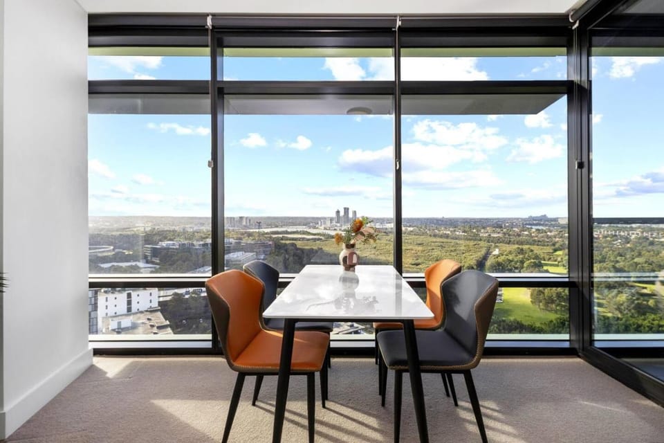 Relaxing Getaway in Olympic Park Apartment in Sydney