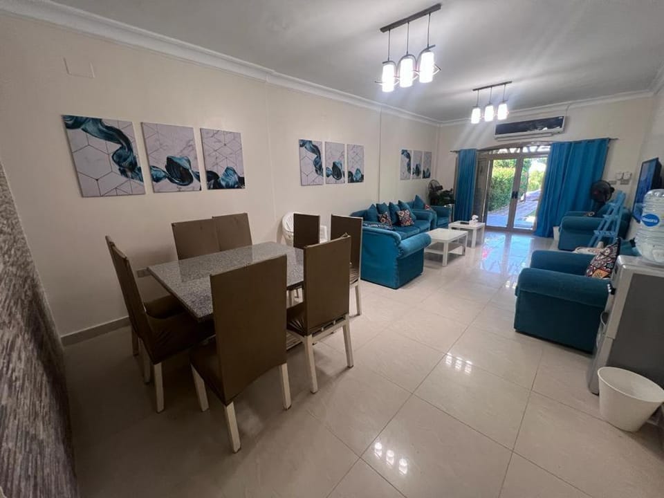 شاليه مارينا 2 بجانب المسرح الروماني Chalet in Egypt
