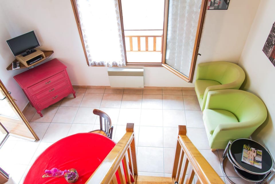 Location a chanteperdrix 2 personnes House in Auvergne-Rhône-Alpes