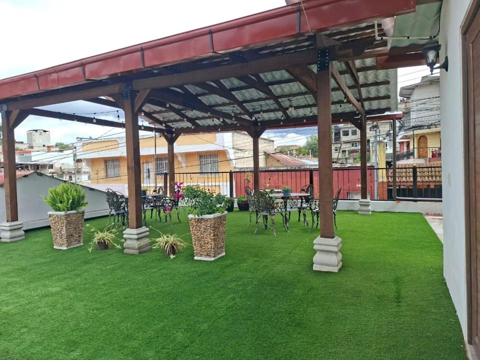 Villa Alissa Bed and Breakfast in Guatemala