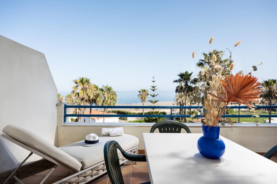 View (from property/room), Balcony/Terrace, Sea view