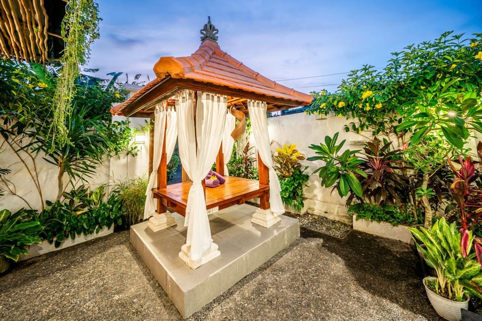 Patio, Garden, Garden, Seating area