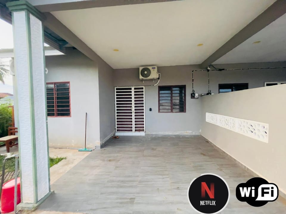 Rania Homestay Beserah Kuantan House in Pahang, Malaysia