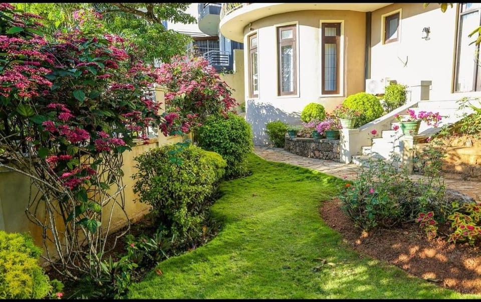 Spring, Day, Natural landscape, Garden, Garden view