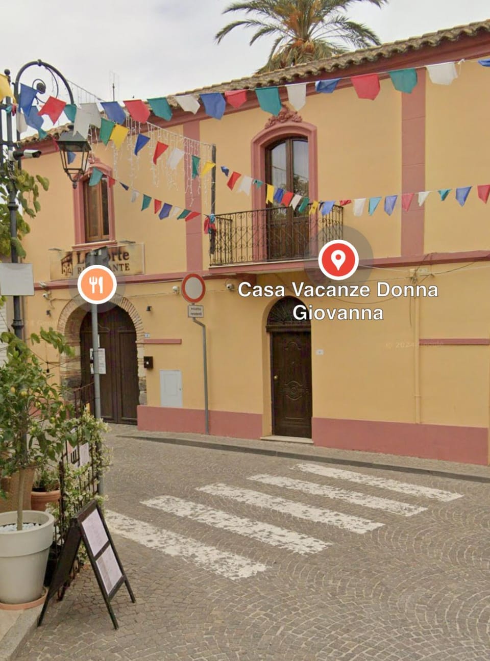 Property building, Day, Street view