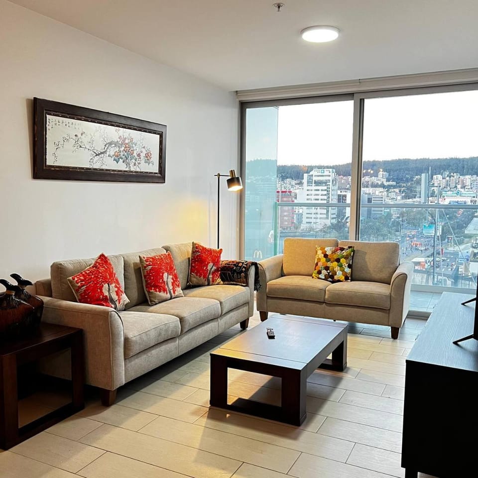 TV and multimedia, Balcony/Terrace, Living room, Seating area, Quiet street view, furniture