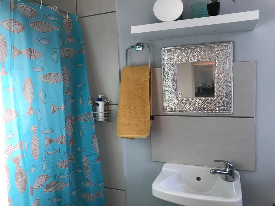 Shower, Bathroom, towels