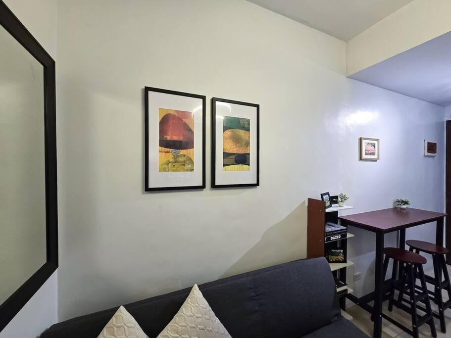 Citispace 1BR Condotel Suite at Ridgewood Towers Near BGC Airport #RW02A Apartment in Makati