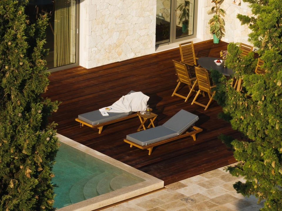 Property building, Swimming pool