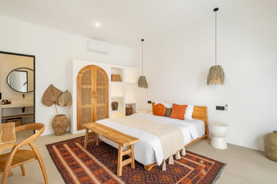 Bed, Bedroom