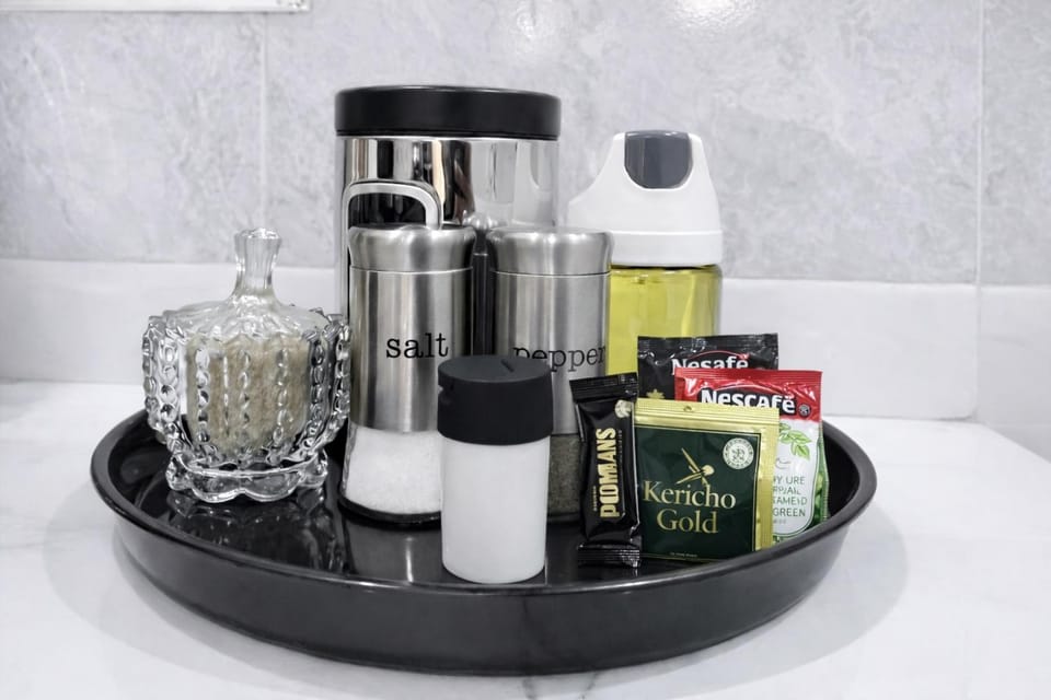 Coffee/tea facilities, Kitchen or kitchenette