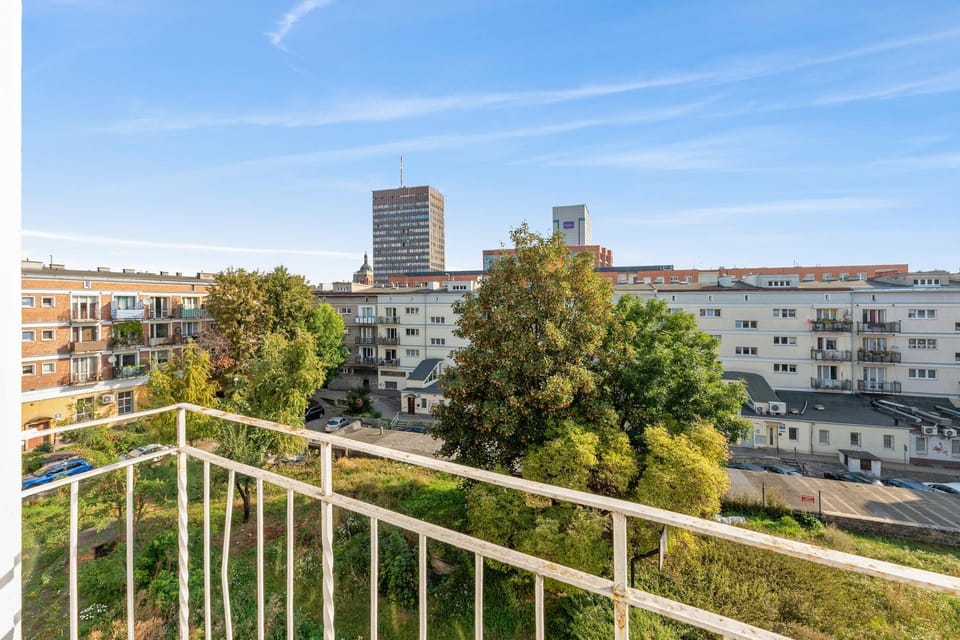 Day, Neighbourhood, View (from property/room), Balcony/Terrace, City view