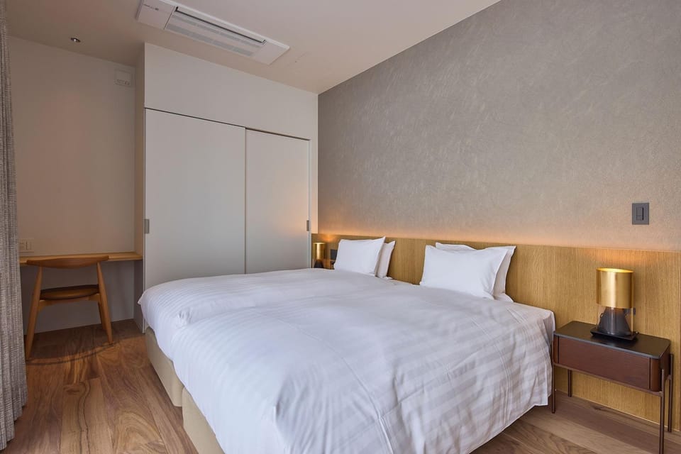 Bed, Photo of the whole room, Bedroom, air conditioner