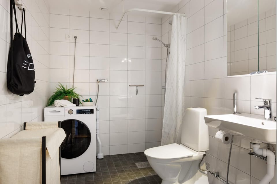 Shower, Bathroom, washing machine