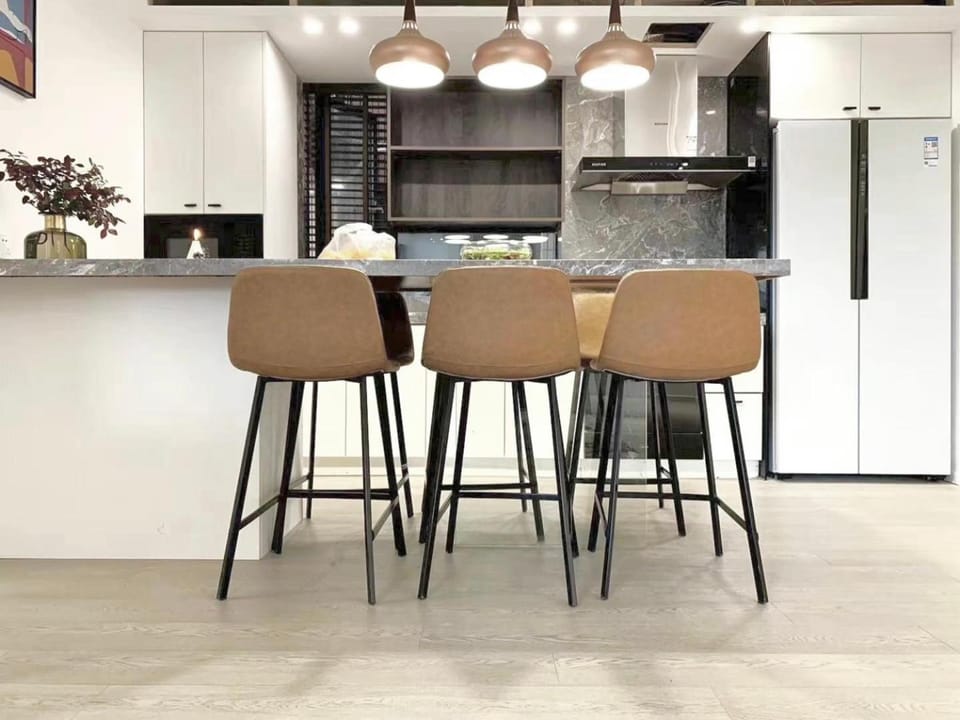 Kitchen or kitchenette, Dining area, minibar, oven, pet friendly, stove