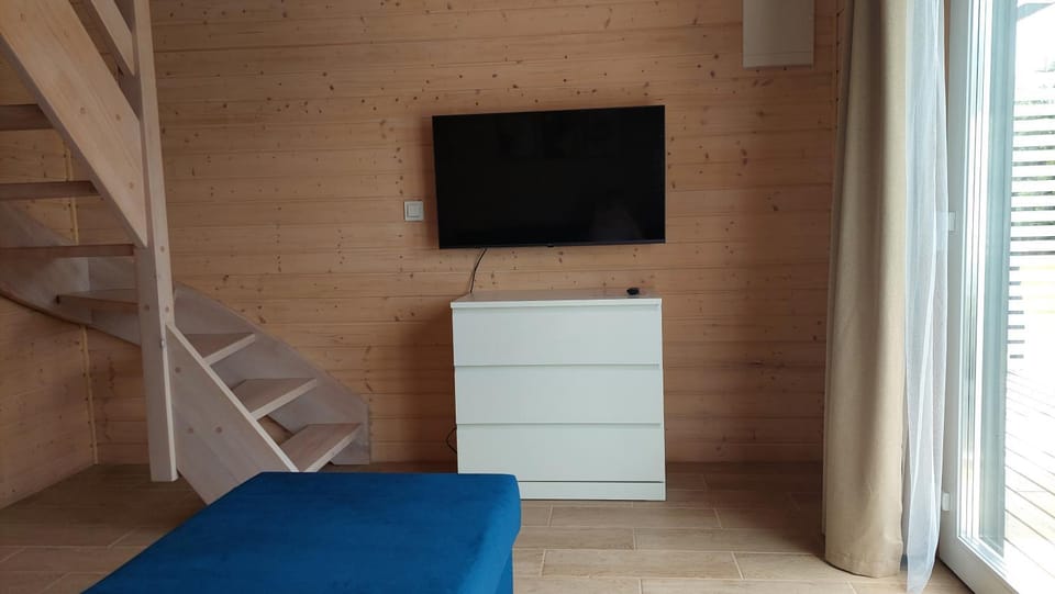 Communal lounge/ TV room, TV and multimedia, Photo of the whole room, Evening entertainment