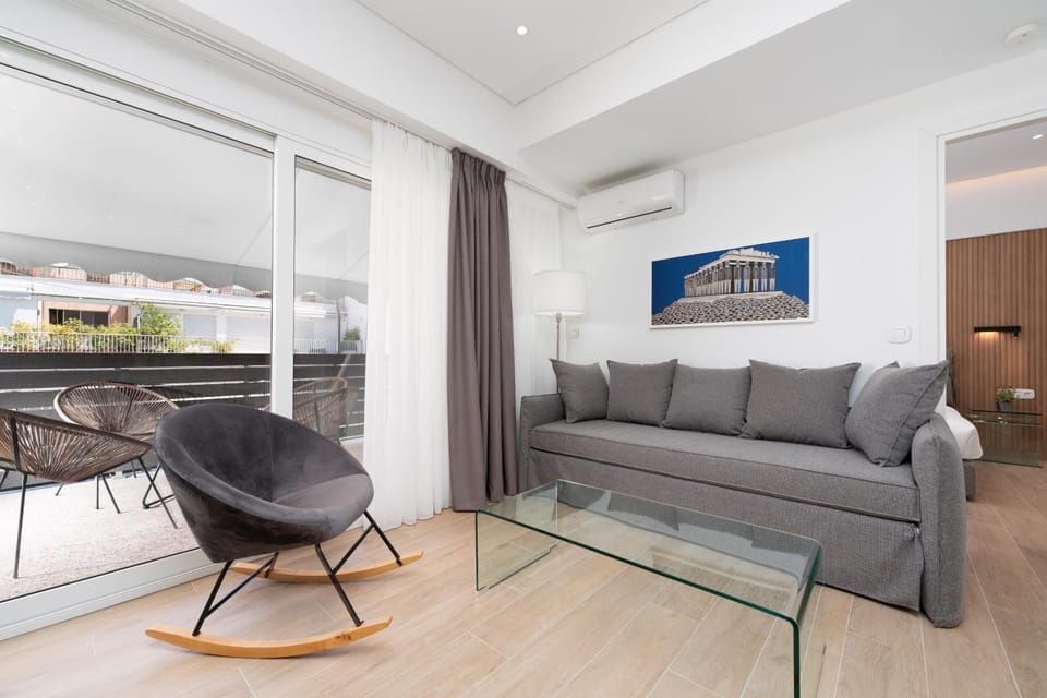 Living room, Seating area, air conditioner
