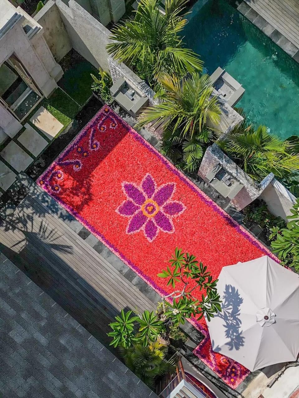Pool view, Swimming pool