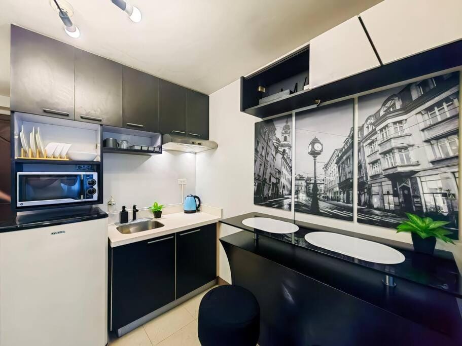 Citispace 1BR Condotel Suite at Ridgewood Towers Near BGC Airport #RW07A Apartment in Makati