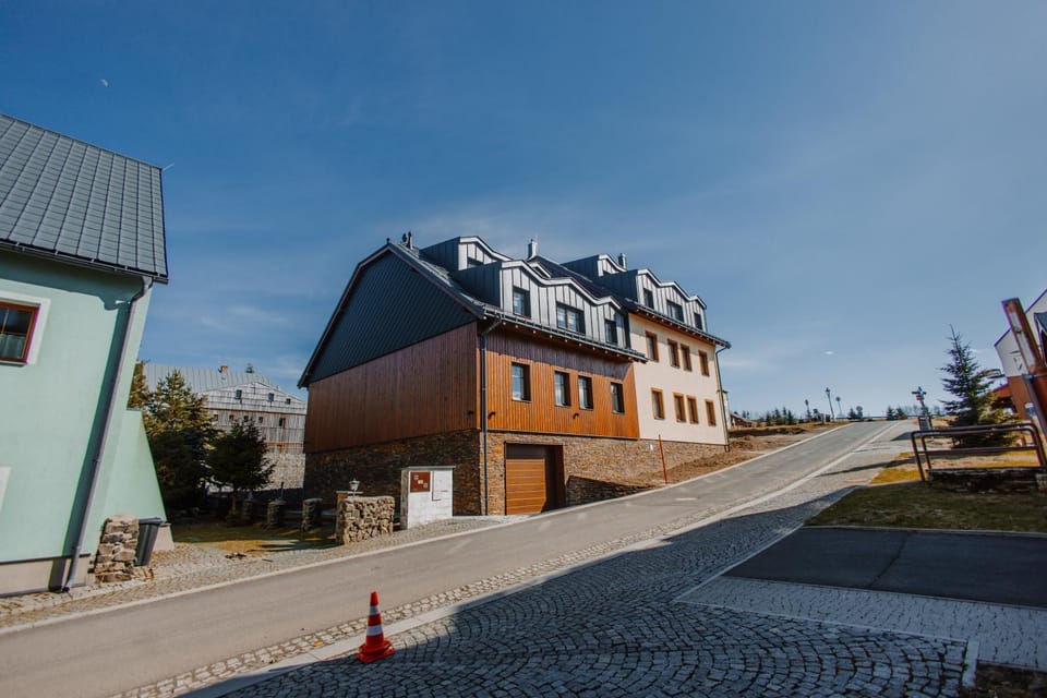 Property building, Day