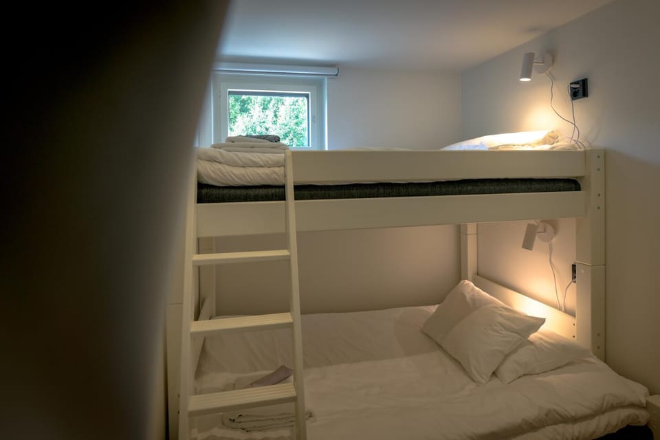 bunk bed
