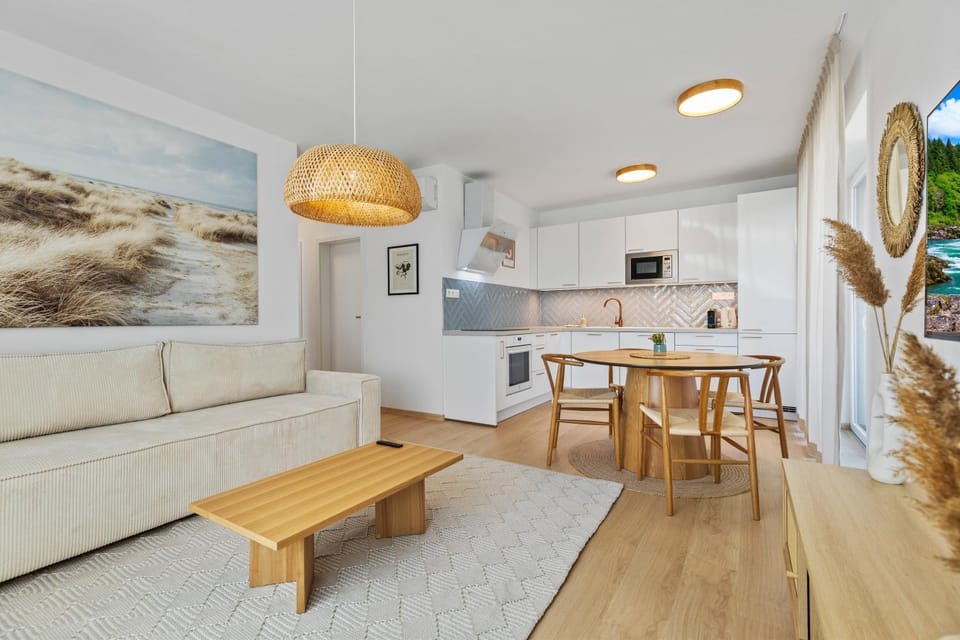 Kitchen or kitchenette, Living room, Dining area, oven, stove