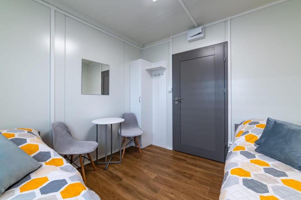 Bed, Photo of the whole room, wardrobe
