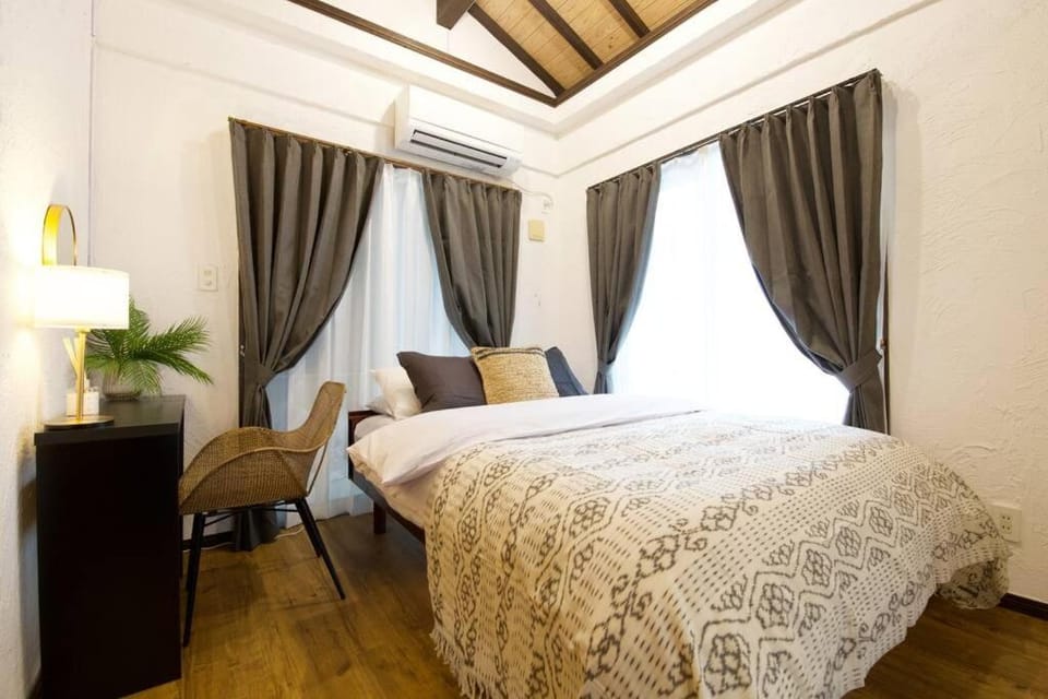 Junglia Okinawa 崎本部戸建プール付き f Apartment in Okinawa Prefecture