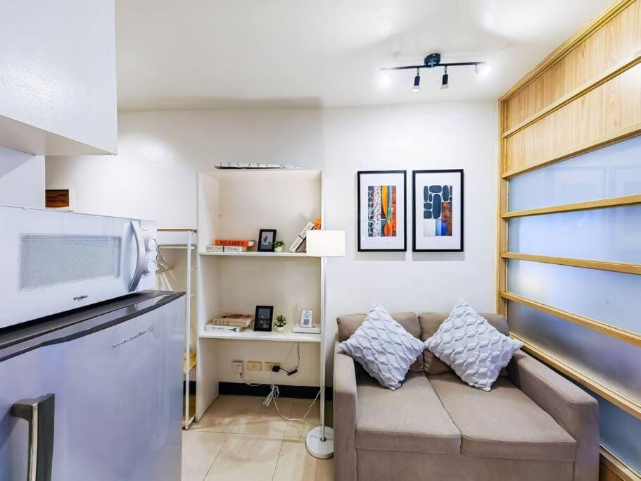 Citispace 1BR Condotel Suite at Ridgewood Towers Near BGC Airport #RW09A Apartment in Makati