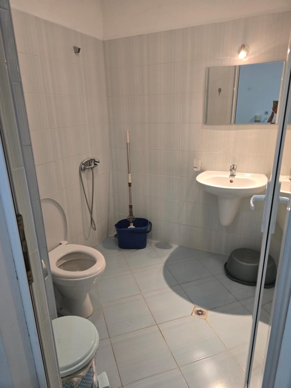 Toilet, Bathroom
