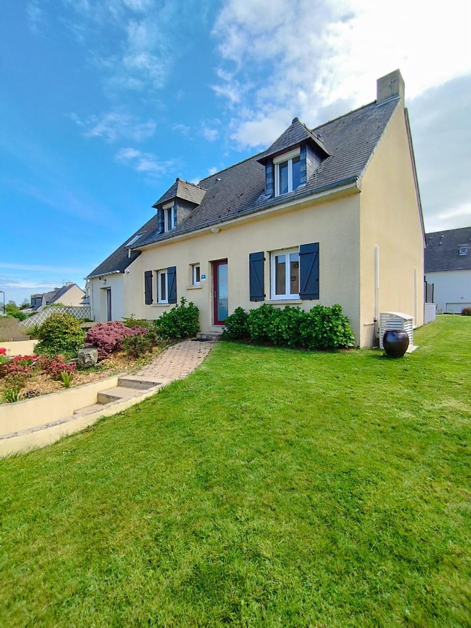 Property building, Garden view